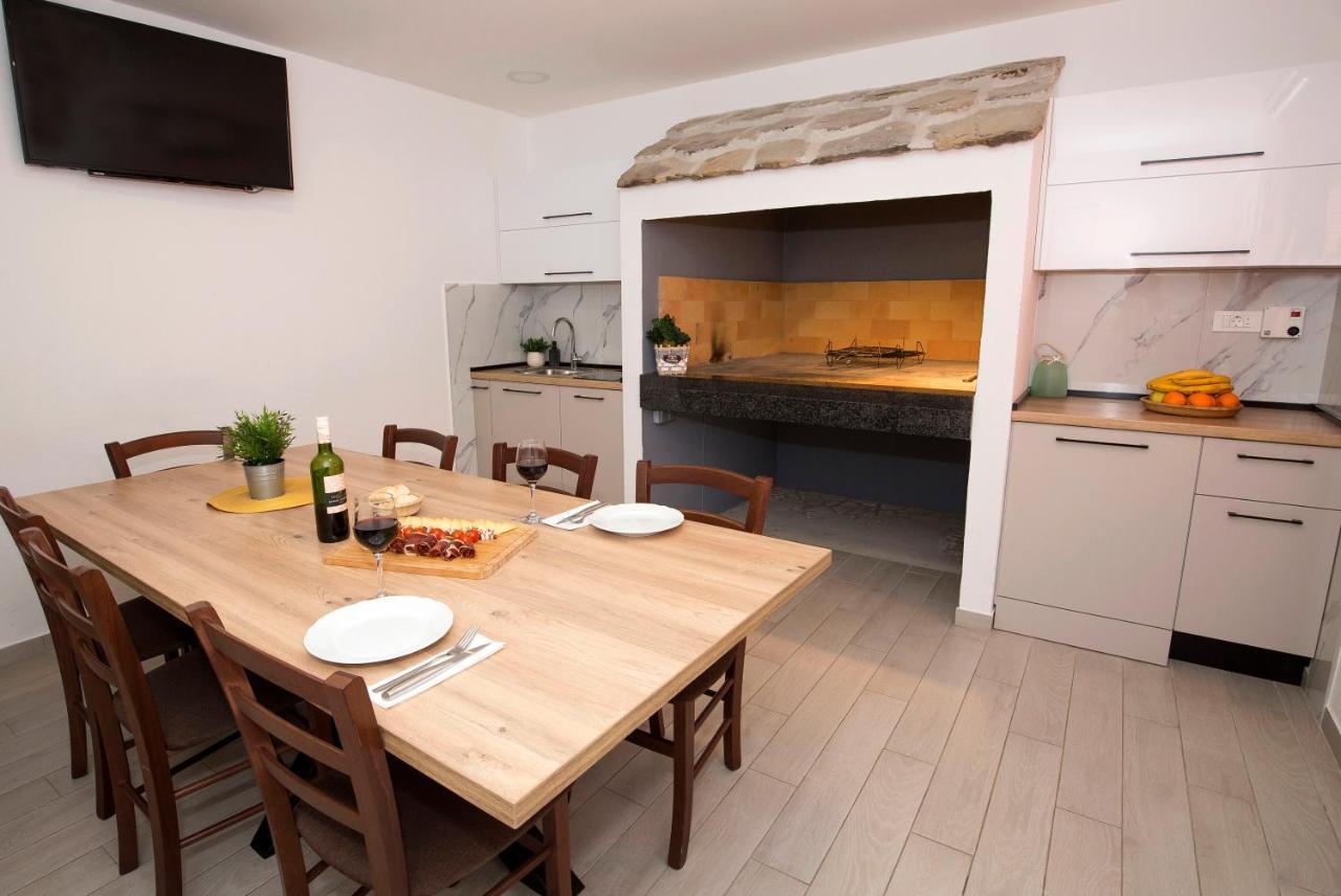 Apartment Maya Bellissima Tugare Eksteriør billede