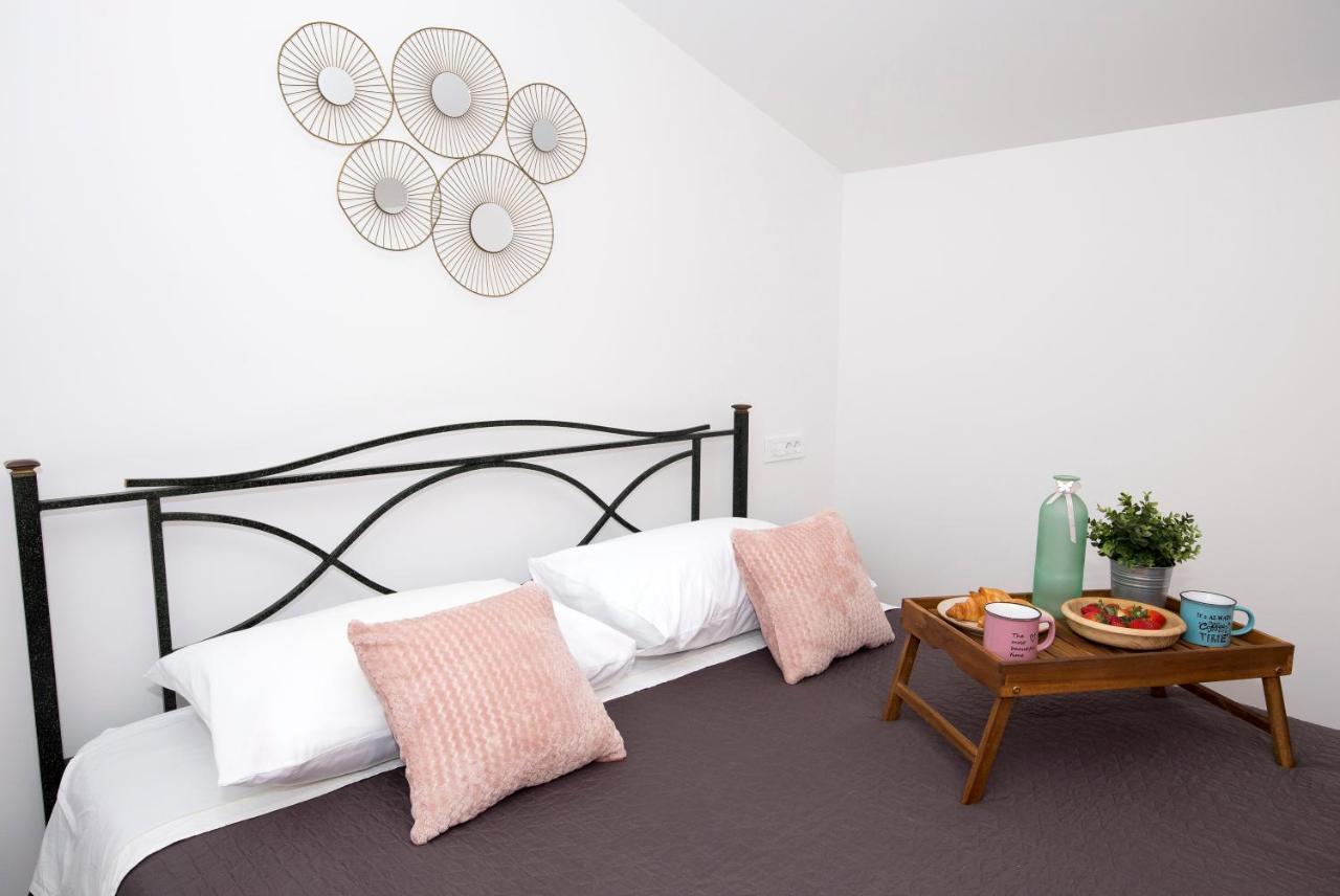 Apartment Maya Bellissima Tugare Eksteriør billede